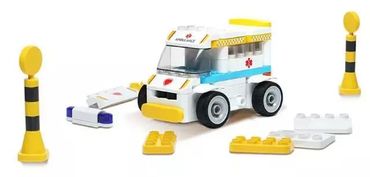 積木拼起來就能當(dāng)遙控車 樂高看了也得服